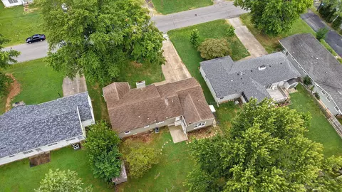 View/Area - 1840 S Glencrest Ave, Springfield, MO 65804 photo 2 of 7