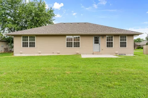 Exterior - 614 S Ashton Ave, Republic, MO 65738 photo 6 of 8