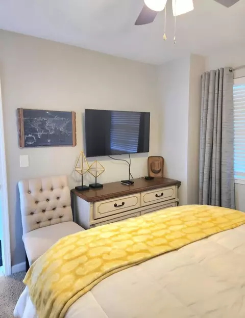 Bedroom - 25 Chickadee Ct #4, Branson, MO 65616 photo 3 of 3