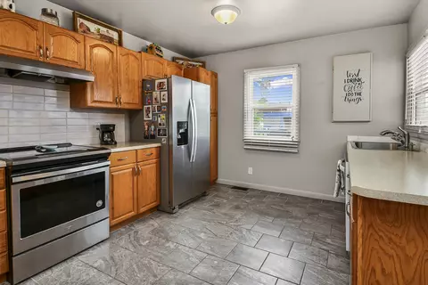 Kitchen - 185 Buxton Rd, Forsyth, MO 65653 photo 2 of 6