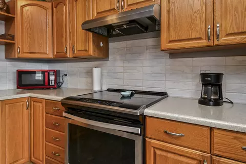 Kitchen - 185 Buxton Rd, Forsyth, MO 65653 photo 4 of 6