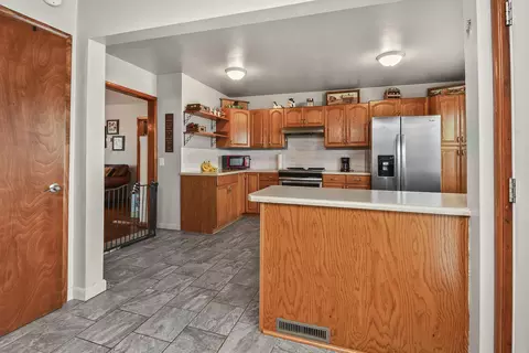 Kitchen - 185 Buxton Rd, Forsyth, MO 65653 photo 6 of 6