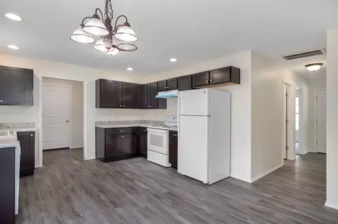 Entry Way - 2134 N Howard Ave, Springfield, MO 65803 photo 1 of 1