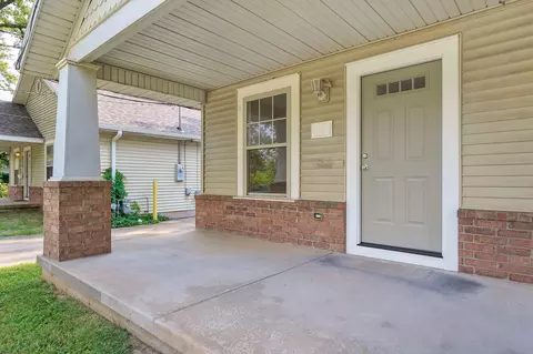 Exterior - 2134 N Howard Ave, Springfield, MO 65803 photo 2 of 7