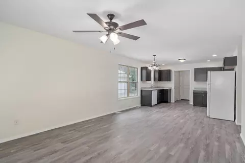Living - 2134 N Howard Ave, Springfield, MO 65803 photo 3 of 3