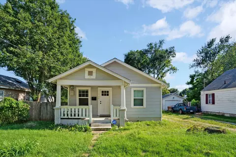 Exterior - 1726 W Walnut St, Springfield, MO 65806 photo 2 of 5