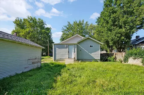 Exterior - 1726 W Walnut St, Springfield, MO 65806 photo 5 of 5