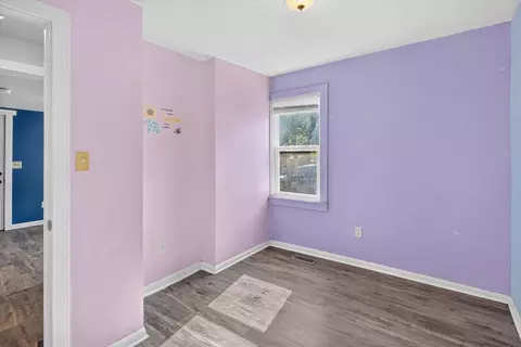 Bedroom - 1726 W Walnut St, Springfield, MO 65806 photo 4 of 5