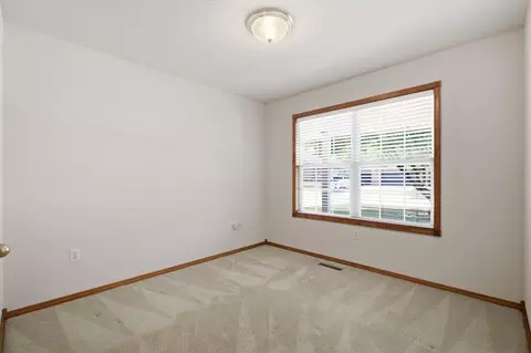 Bedroom - 1611 E Barnes St, Ozark, MO 65721 photo 5 of 5