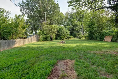 Exterior - 2533 W Walnut St, Springfield, MO 65806 photo 3 of 3