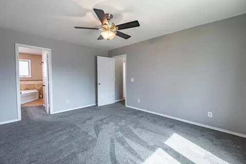 Bedroom - 1957 W Nottingham St, Springfield, MO 65810 photo 2 of 4
