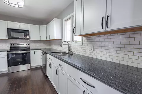 Kitchen - 1957 W Nottingham St, Springfield, MO 65810 photo 1 of 3