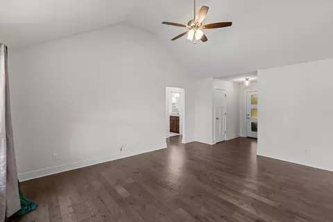 Living - 1363 S Strasbourg Ave, Springfield, MO 65802 photo 3 of 4