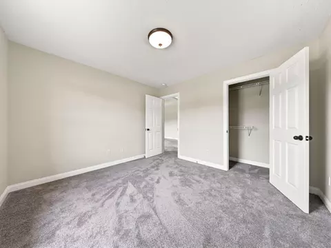 Bedroom - 405 E Whitethorn Dr, Republic, MO 65738 photo 4 of 6