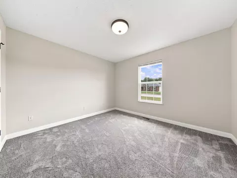 Bedroom - 405 E Whitethorn Dr, Republic, MO 65738 photo 3 of 6