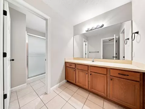 Bath - 405 E Whitethorn Dr, Republic, MO 65738 photo 1 of 3