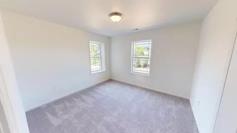 Bedroom - 124 E Sunset Cove Ln, Branson, MO 65616 photo 4 of 13