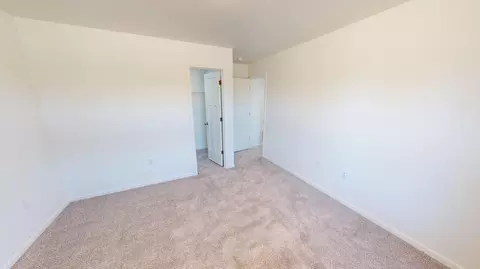 Bedroom - 124 E Sunset Cove Ln, Branson, MO 65616 photo 8 of 13