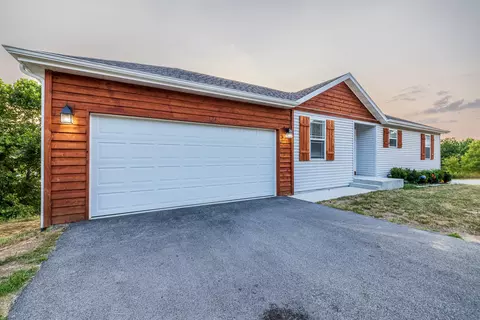 Exterior - 124 E Sunset Cove Ln, Branson, MO 65616 photo 4 of 6