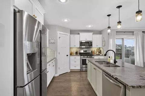 Kitchen - 4247 Tuscany Cir, Ozark, MO 65721 photo 3 of 3