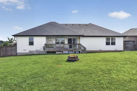 Exterior - 4247 Tuscany Cir, Ozark, MO 65721 photo 6 of 10