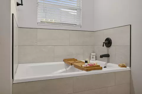 Bath - 4247 Tuscany Cir, Ozark, MO 65721 photo 3 of 4