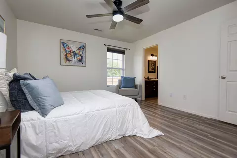 Bedroom - 3808 N Spring Brooke Ave, Springfield, MO 65803 photo 2 of 3