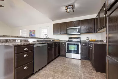 Kitchen - 3808 N Spring Brooke Ave, Springfield, MO 65803 photo 2 of 3