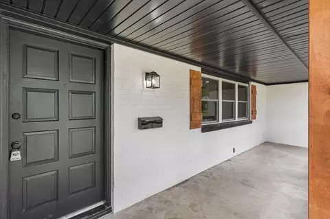 Exterior - 953 W Kerr St, Springfield, MO 65803 photo 6 of 10
