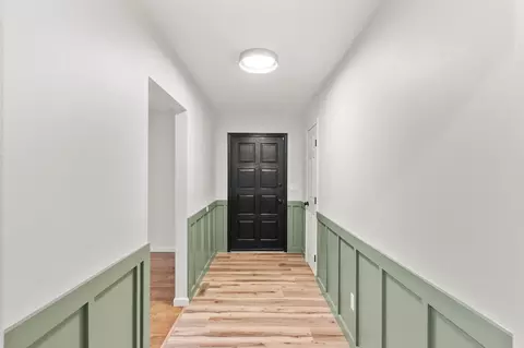 Entry Way - 953 W Kerr St, Springfield, MO 65803 photo 1 of 4