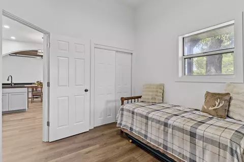 Bedroom - 557 S Deer Run St, Shell Knob, MO 65747 photo 5 of 5