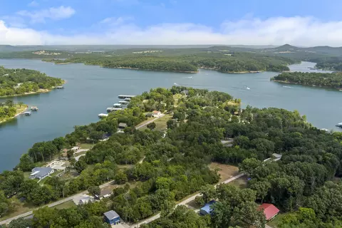 View/Area - 557 S Deer Run St, Shell Knob, MO 65747 photo 5 of 10