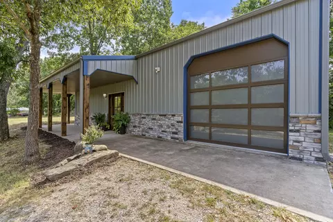 Exterior - 557 S Deer Run St, Shell Knob, MO 65747 photo 2 of 6