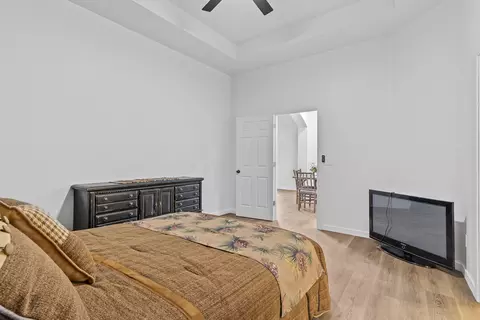 Bedroom - 557 S Deer Run St, Shell Knob, MO 65747 photo 3 of 5