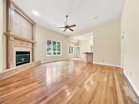 Living - 3411 E Anne St, Ozark, MO 65721 photo 11 of 12