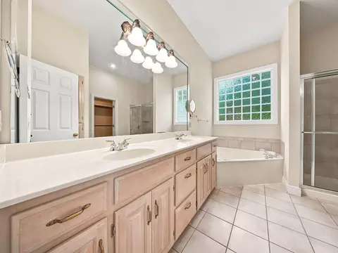 Bath - 3411 E Anne St, Ozark, MO 65721 photo 1 of 6