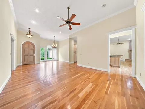Living - 3411 E Anne St, Ozark, MO 65721 photo 3 of 12