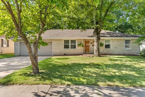 Exterior - 2648 E Grand St, Springfield, MO 65804 photo 2 of 8