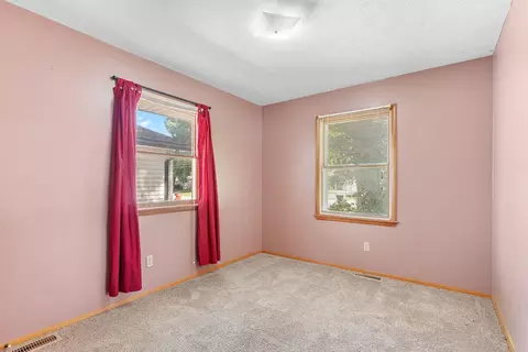 Bedroom - 2648 E Grand St, Springfield, MO 65804 photo 2 of 3