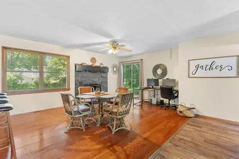 Dining - 2648 E Grand St, Springfield, MO 65804 photo 2 of 2