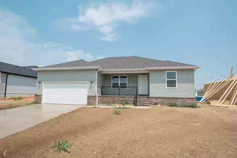 Exterior - 1217 E Macon St, Republic, MO 65738 photo 2 of 3
