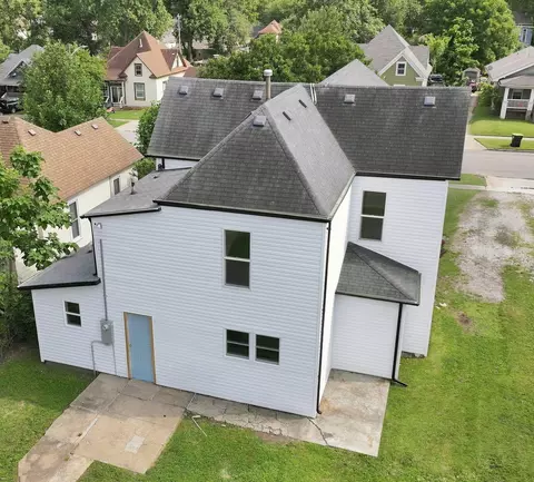 Other - 1139 W Lynn St, Springfield, MO 65802 photo 4 of 9