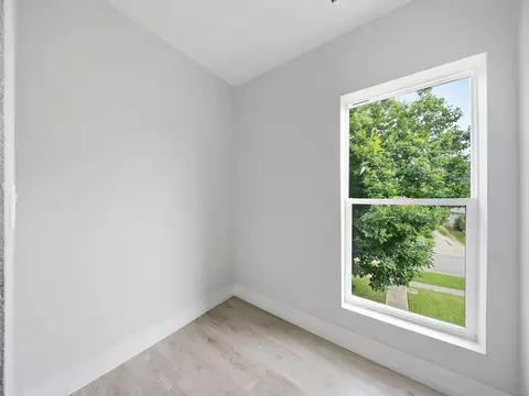 Bedroom - 1139 W Lynn St, Springfield, MO 65802 photo 1 of 12