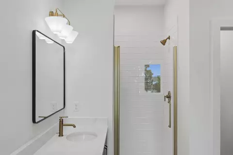 Bath - 27671 Drifters Blvd, Eagle Rock, MO 65641 photo 6 of 6