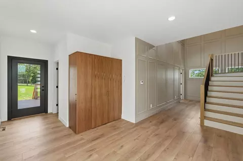 Entry Way - 27671 Drifters Blvd, Eagle Rock, MO 65641 photo 4 of 11