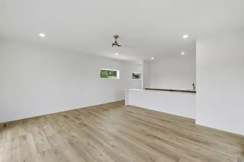 Living - 27671 Drifters Blvd, Eagle Rock, MO 65641 photo 6 of 7