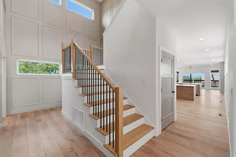 Entry Way - 27671 Drifters Blvd, Eagle Rock, MO 65641 photo 5 of 11