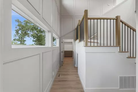 Entry Way - 27671 Drifters Blvd, Eagle Rock, MO 65641 photo 6 of 11