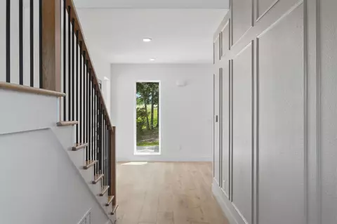 Entry Way - 27671 Drifters Blvd, Eagle Rock, MO 65641 photo 3 of 11