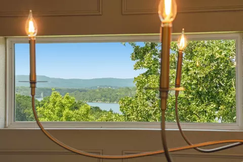 Dining - 27671 Drifters Blvd, Eagle Rock, MO 65641 photo 1 of 1